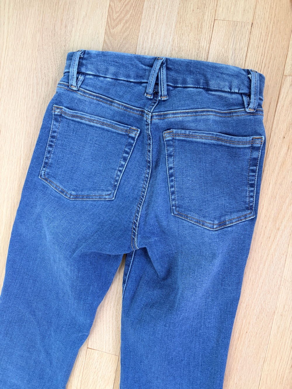 Good American Power Stretch Pull On Flare Jeans Women’s Small High Rise Blue - Picture 5 of 6